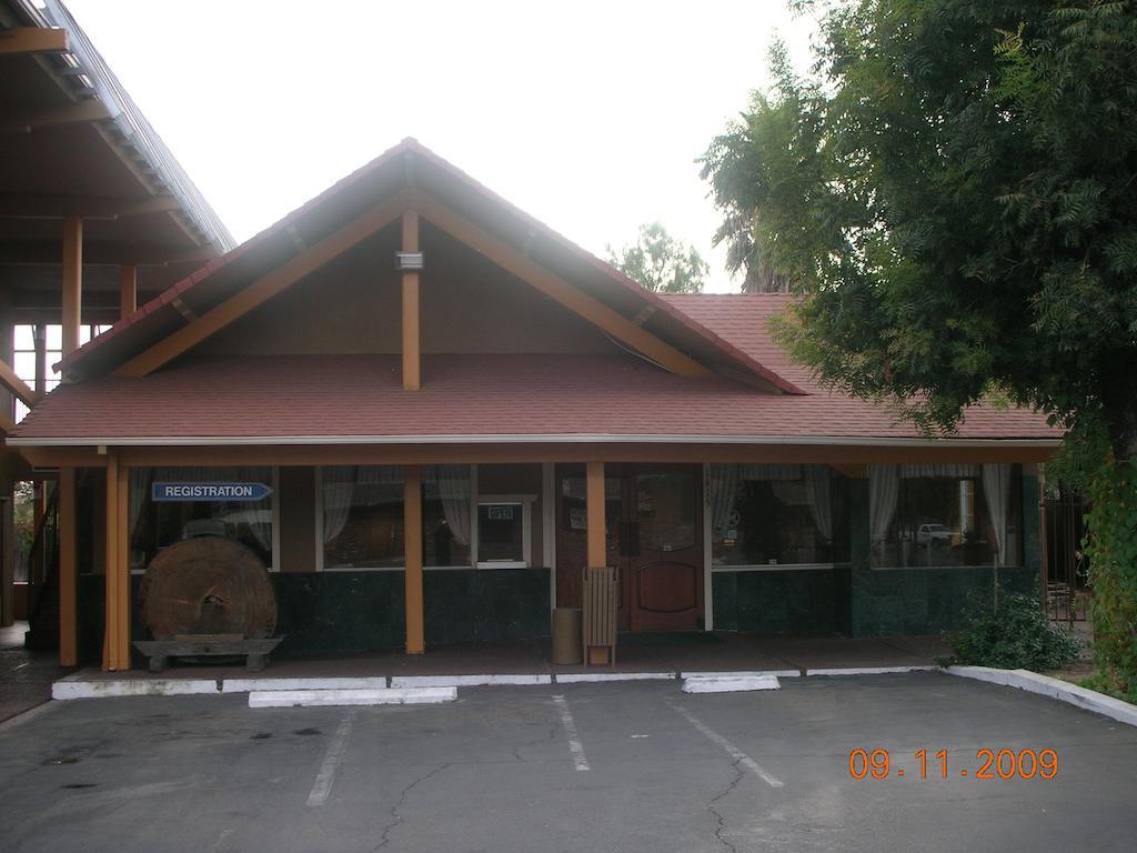 Parkside Inn Φρέσνο Εξωτερικό φωτογραφία