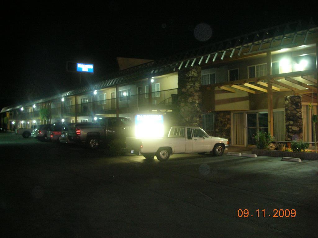 Parkside Inn Φρέσνο Εξωτερικό φωτογραφία